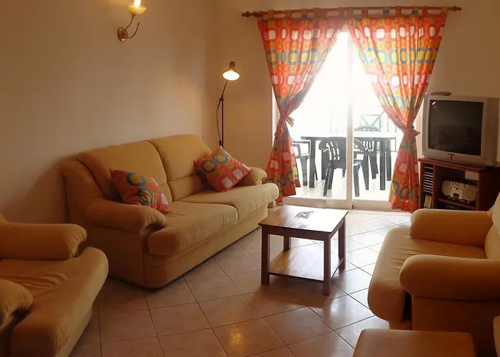 Avenida Da Liberdade * Albufeira