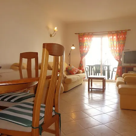 Avenida Da Liberdade Apartment *